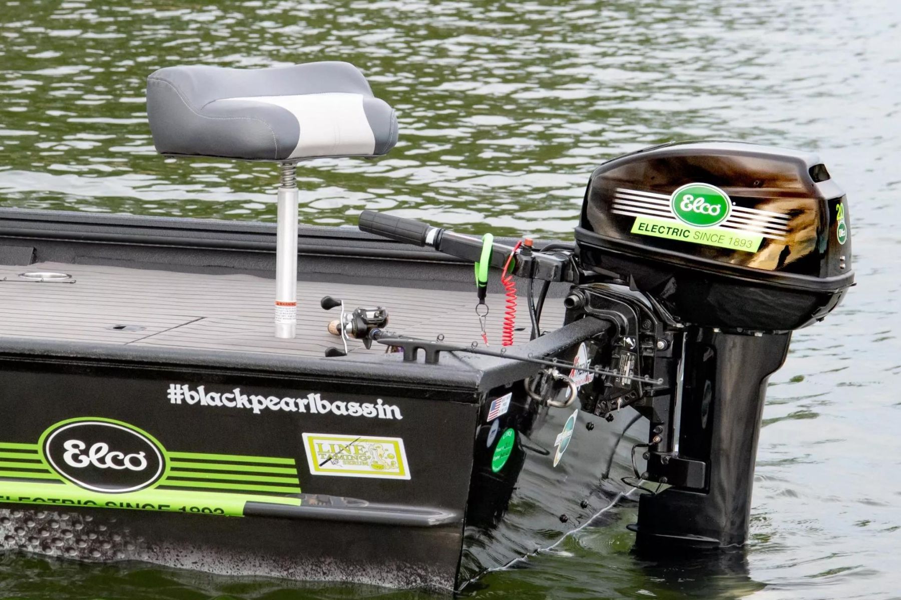 A Quick Overview of Electric Boat Motor Battery Options